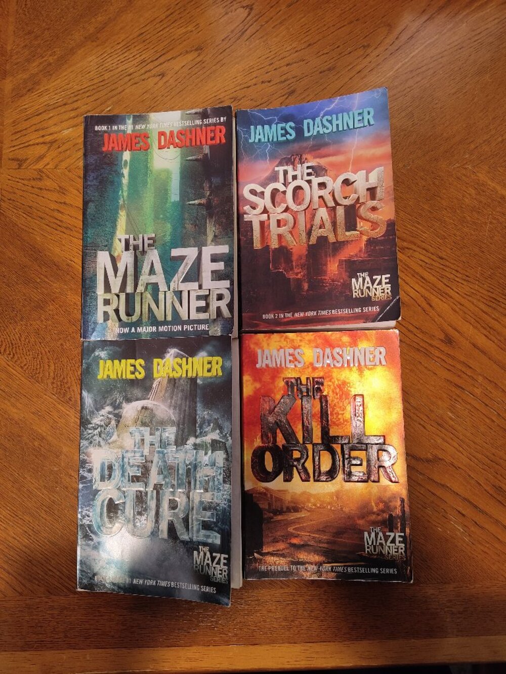 The Maze Runner - James Dashner (4 books)